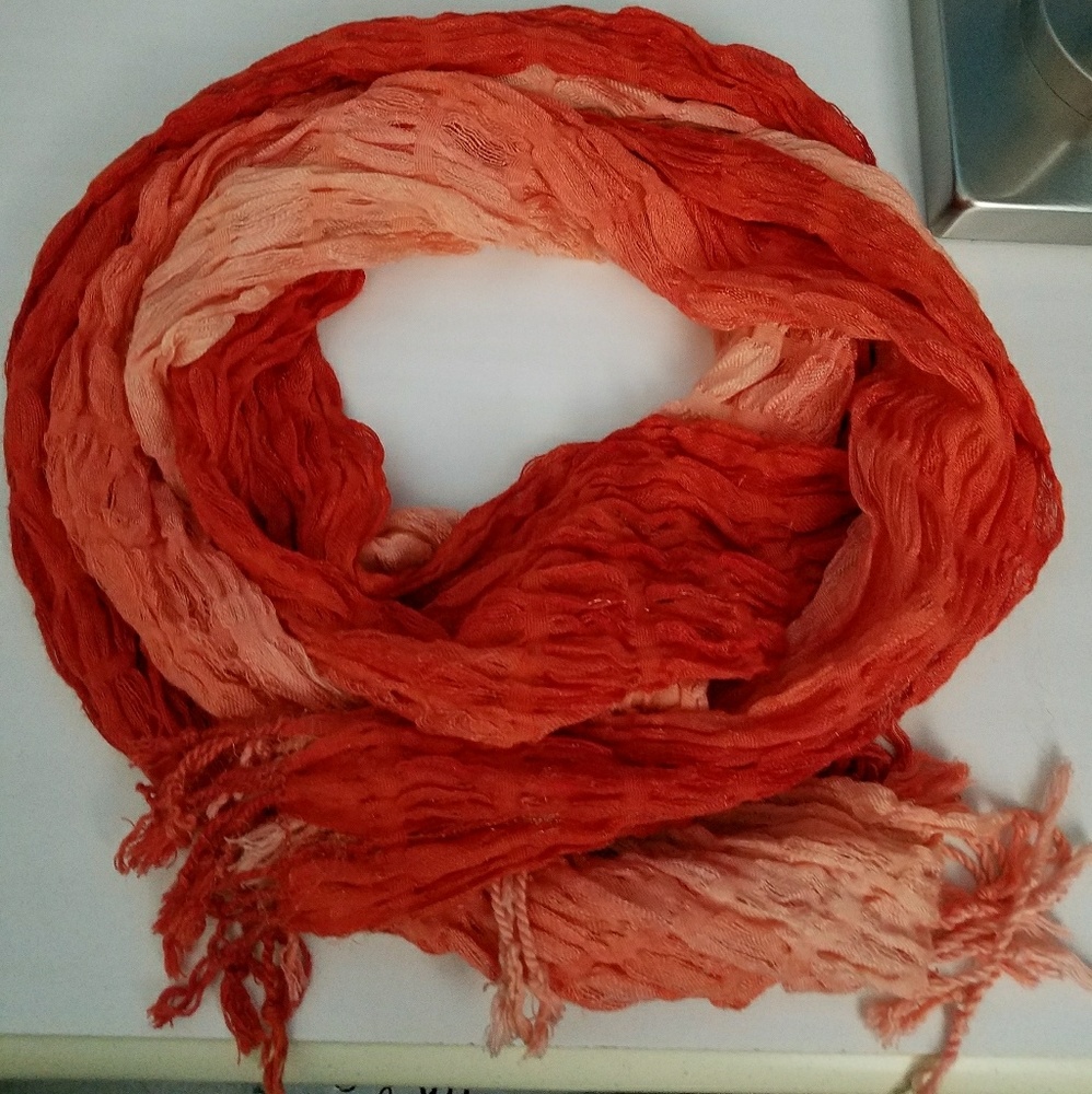 Coral scarf faded style